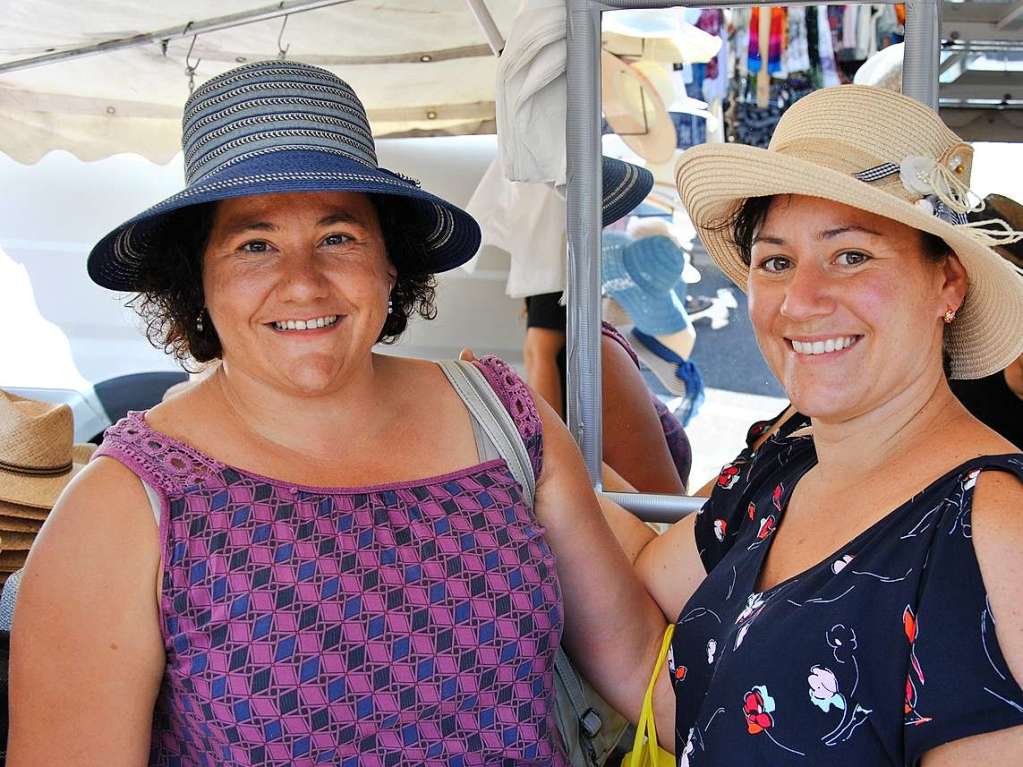 Traumhaftes Wetter und ein reichhaltiges Angebot luden zum Schlendern, Bummeln und sich gemtlich Unterhalten auf den traditionellen Markt in Ehrenstetten.