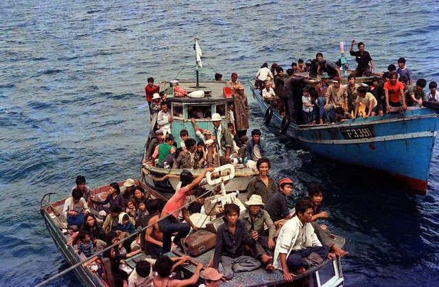 Durch Krieg und Flucht mit den USA ver...tnamesische Flchtlinge  im Jahr 1979   | Foto: FRANCOIS GRANGIE