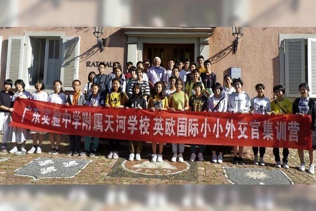 Chinesische Schüler interessieren sich für europäische Politik