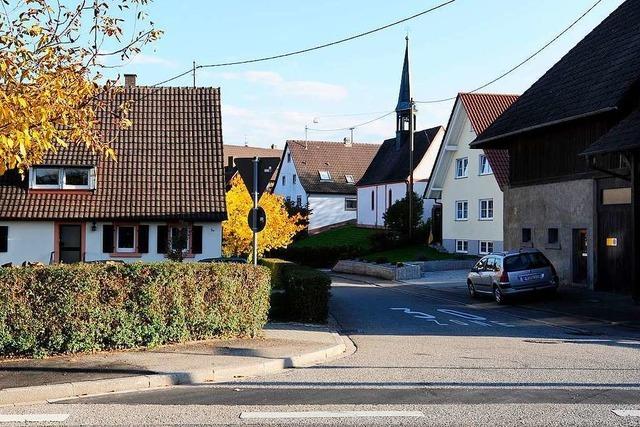 63-jährige Radfahrerin in Freiburg-Benzhausen verletzt – Polizei sucht Zeugen
