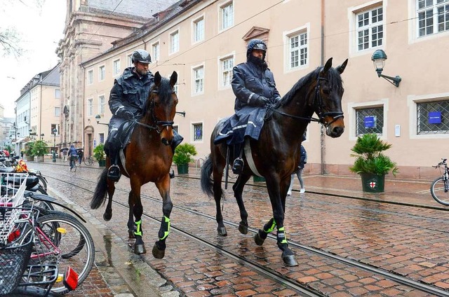 Berittene Polizei in Freiburg  | Foto: Ingo Schneider