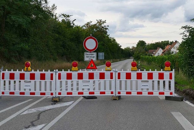 Die Sperrung der Kreisstrae bei Klein...eren Folgen beschftigt die Anwohner.   | Foto: Victoria Langelott