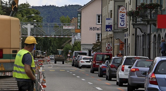 Bei der Fahrt durch Laufenburg/Schweiz...eweisen.<BZ-Foto>Dennis Kalt</BZ-Foto> 