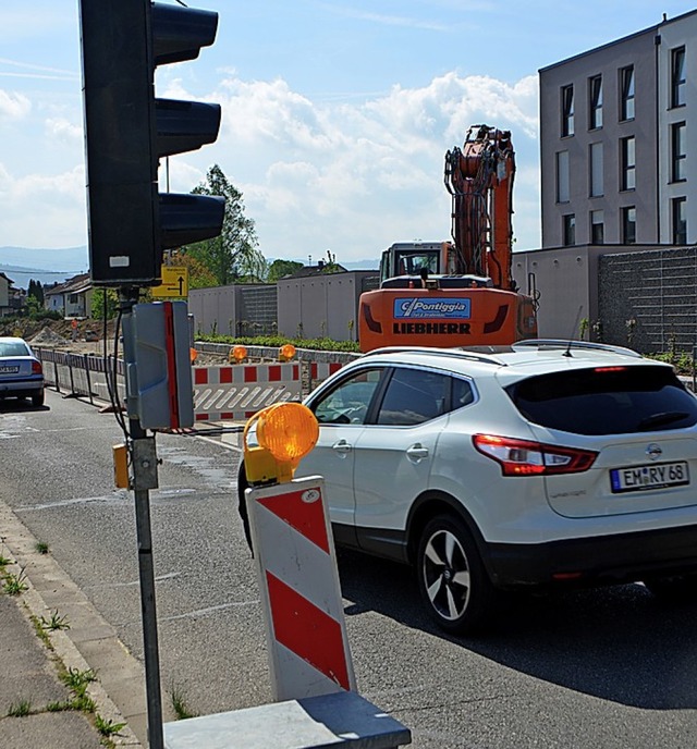 Mit Ampeln geregelt wird der Verkehr auf der L186.  | Foto: Gerhard Walser