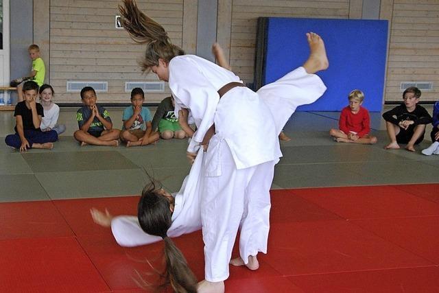 Freizeitverein bietet Tanzsport, Judo und Fuball an