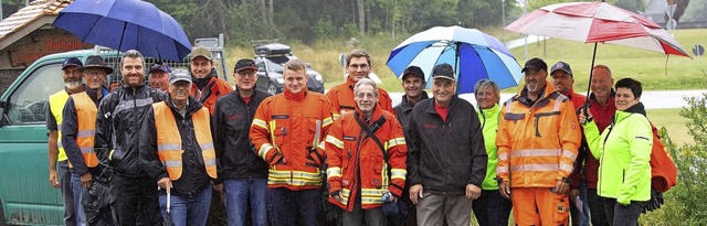 Die freiwilligen Helfer sorgten bei Wind und Wetter fr Sicherheit und Ordnung.   | Foto: Wolfgang Scheu