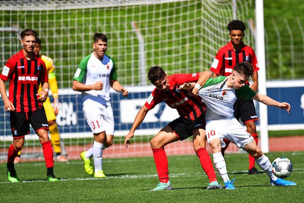 Freiburger A-Junioren Landen Ersten Saisonsieg - SC Freiburg - Badische ...