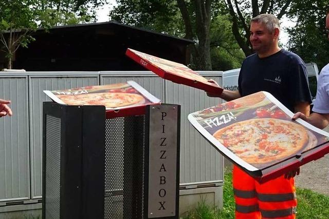 In Waldkirch gibt es jetzt einen Mlleimer nur fr Pizzaschachteln