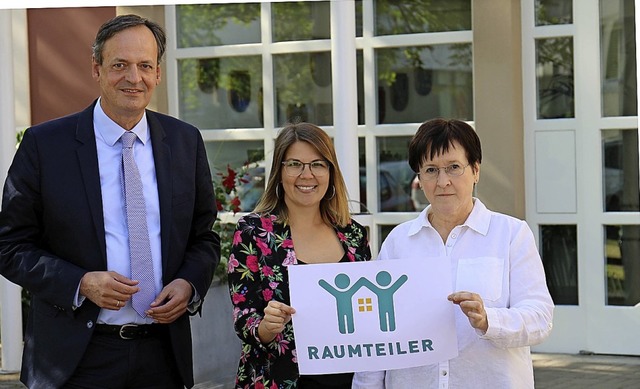 OB Matthias Braun stellte zusammen mit...;Raumteiler&#8220; fr Oberkirch vor.   | Foto: Ulrich Reich/Stadt Oberkirch