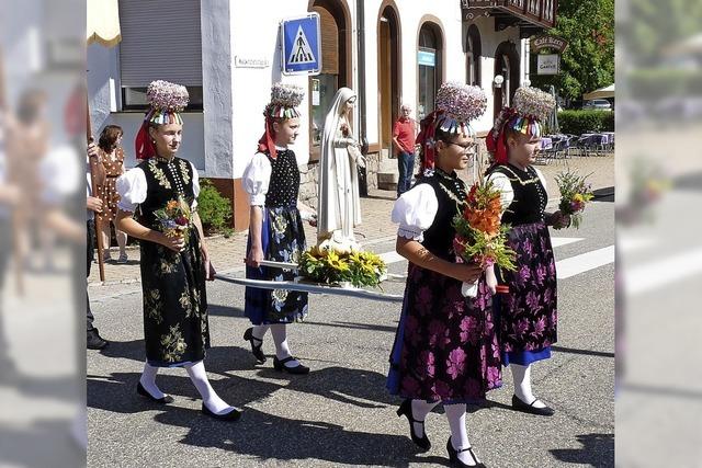 Oberprechtal feierte mit Prozession Patrozinium