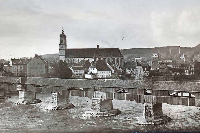 Die Sckinger Holzbrcke und das Frido...uf einer historischen Aufnahme um 1919  | Foto: Stadtarchiv Bad Sckingen