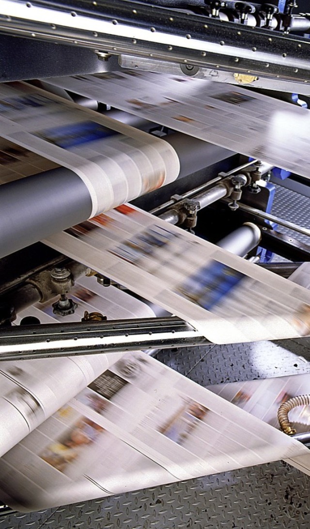 Rasant: Papierbahnen in der Druckmaschine   | Foto: KBA