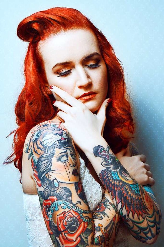 Die einen lieben sie, die anderen finden sie scheulich: Tattoos.  | Foto: ninared  (stock.adobe.com)
