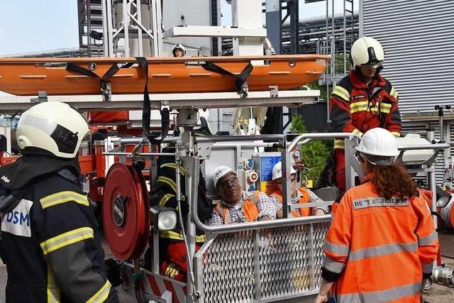 Fotos: Ernstfall-bung bei Evonik in Rheinfelden nach Wasserstoff-Explosion