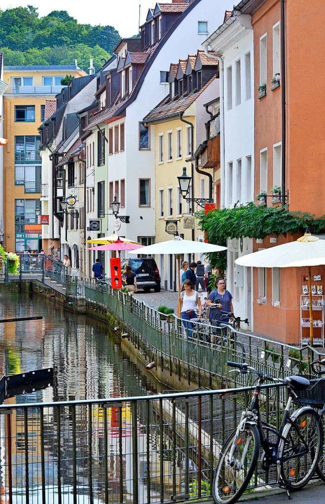 Shopping am Wasser &#8211; das geht in der Fischerau.  | Foto: Michael Bamberger