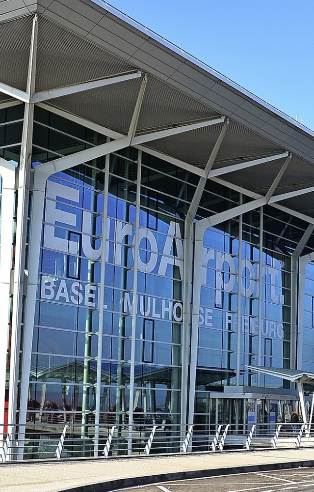 Die Basler Handelskammern und die IHK ...inen leistungsstarken Euroairport ein.  | Foto: Annette Mahro