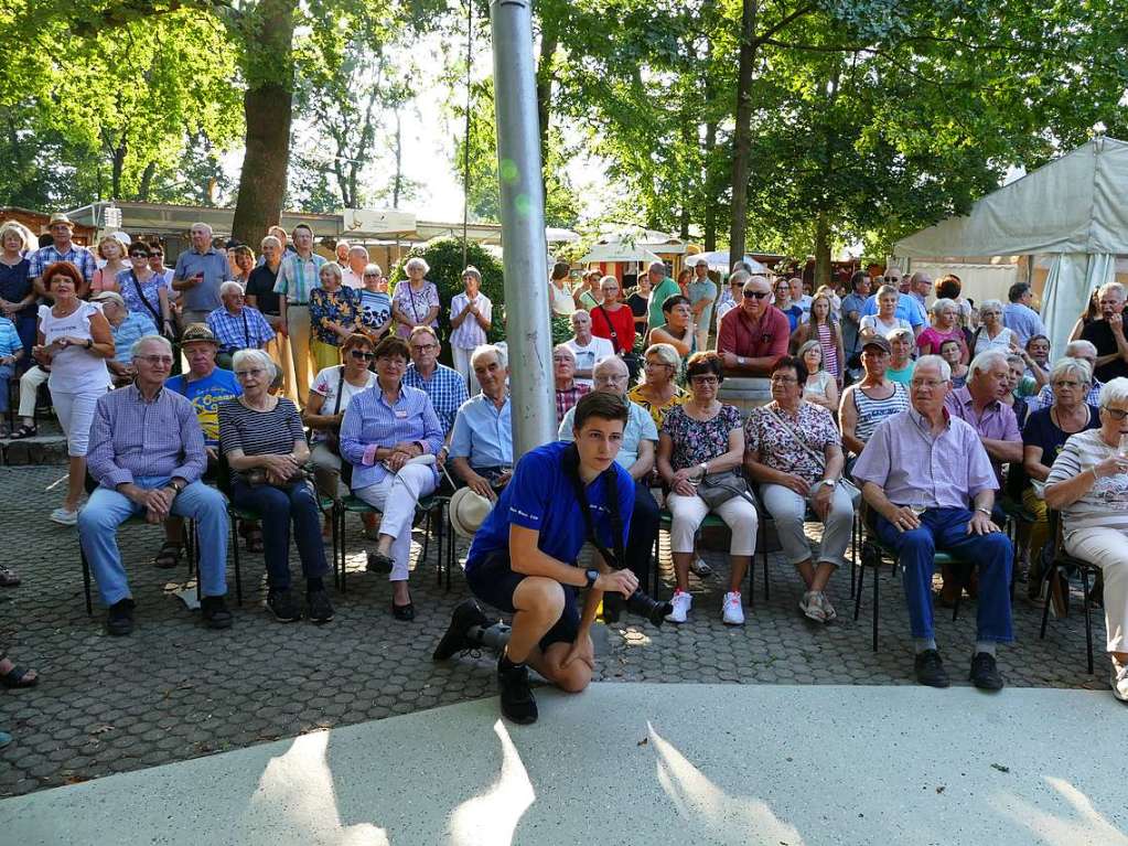 Impressionen von der Erffnung des Breisacher Weinfestes