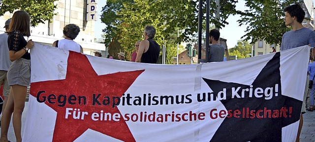 Zum Antikriegstag gab es eine Kundgebung auf dem Lindenplatz.   | Foto: Mirjam Kassel