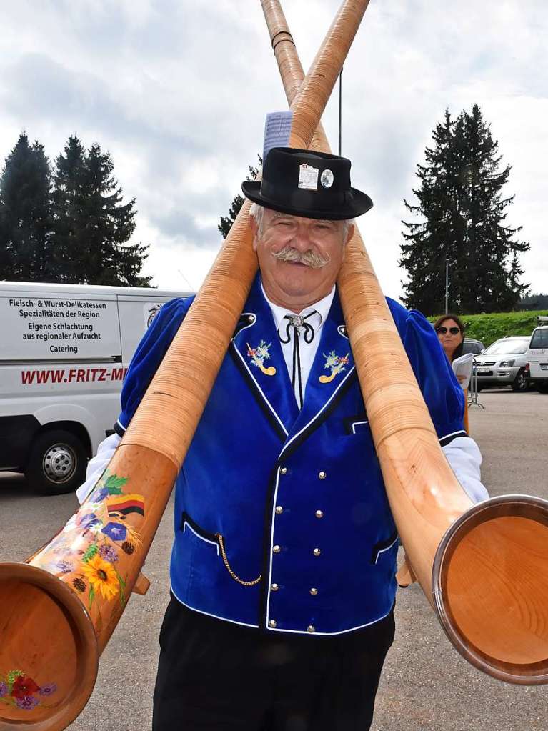 Das achte internationale Treffen der Alphornblser sowie der Naturpark-Markt lockten wieder Hunderte Besucher zum Haus der Natur.