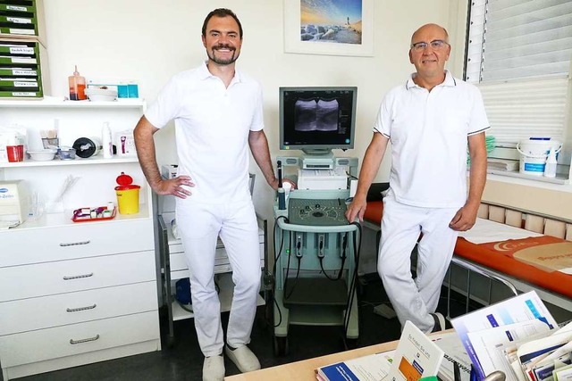In der  urologischen Praxis in der Zep...rechts) nun auch Dr. Gernot Schindler.  | Foto: Gerold Zink