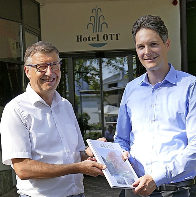 <BZ-FotoAnlauf>Hotel Ott Bad Krozingen...Betreiber Stephen Schandelmeier (36)    | Foto: Hans-Peter Mller