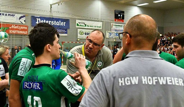 Trainer Michael Bohn beim intensiven Coaching.  | Foto: Wolfgang Knstle