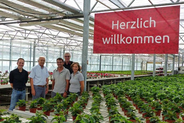 REWE Dieter Schneider zu Besuch bei Blumen Schmidt in Kollmarsreute.  | Foto: REWE Dieter Schneider
