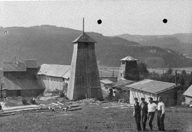 Das &#8222;neue&#8220; Bleibacher Berg...d mit den ersten Bauten im Jahr 1920.   | Foto: Buch: s' Eige zeige