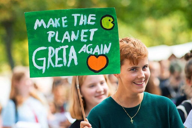 Junge Menschen haben das Thema Klimaschutz in den Mittelpunkt gerckt.  | Foto: Klaus-Dietmar Gabbert (dpa)