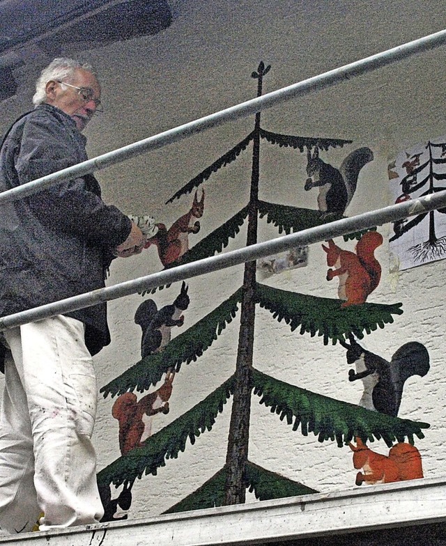 Ernst Baumgartner aus Todtmoos ist ger...Rathuschens in Wolpadingen zu malen.   | Foto: Karin Stckl-Steinebrunner