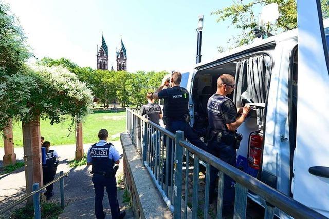 Polizei und Stadtverwaltung verschärfen Gangart auf dem Stühlinger Kirchplatz