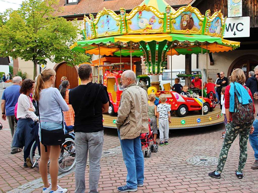 Bei feinem Wein, wechselhaften Wetter und guter Musik feierten die Besucher der Weinfeste in Merdingen und Eichstetten an mehreren Tagen.