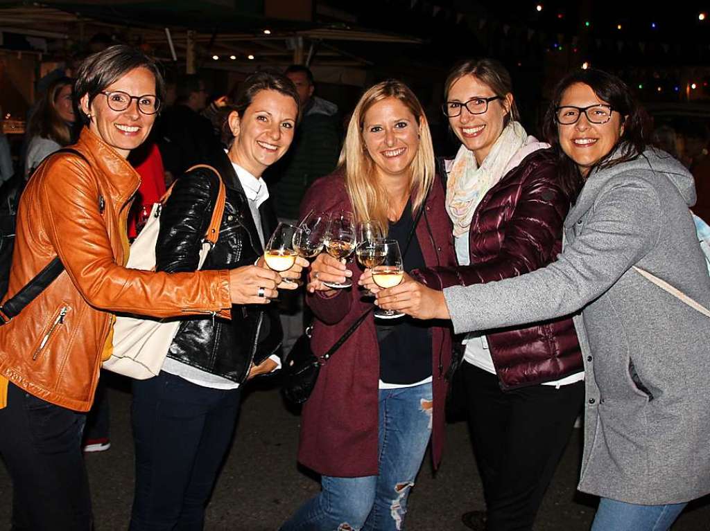 Bei feinem Wein, wechselhaften Wetter und guter Musik feierten die Besucher der Weinfeste in Merdingen und Eichstetten an mehreren Tagen.