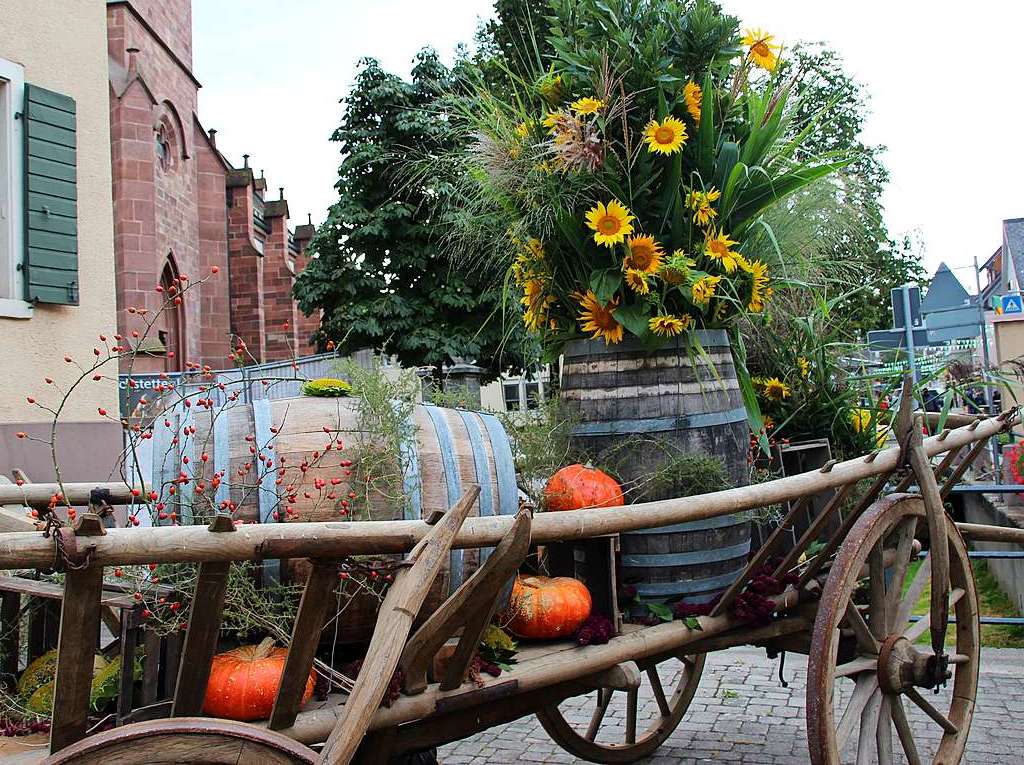 Bei feinem Wein, wechselhaften Wetter und guter Musik feierten die Besucher der Weinfeste in Merdingen und Eichstetten an mehreren Tagen.