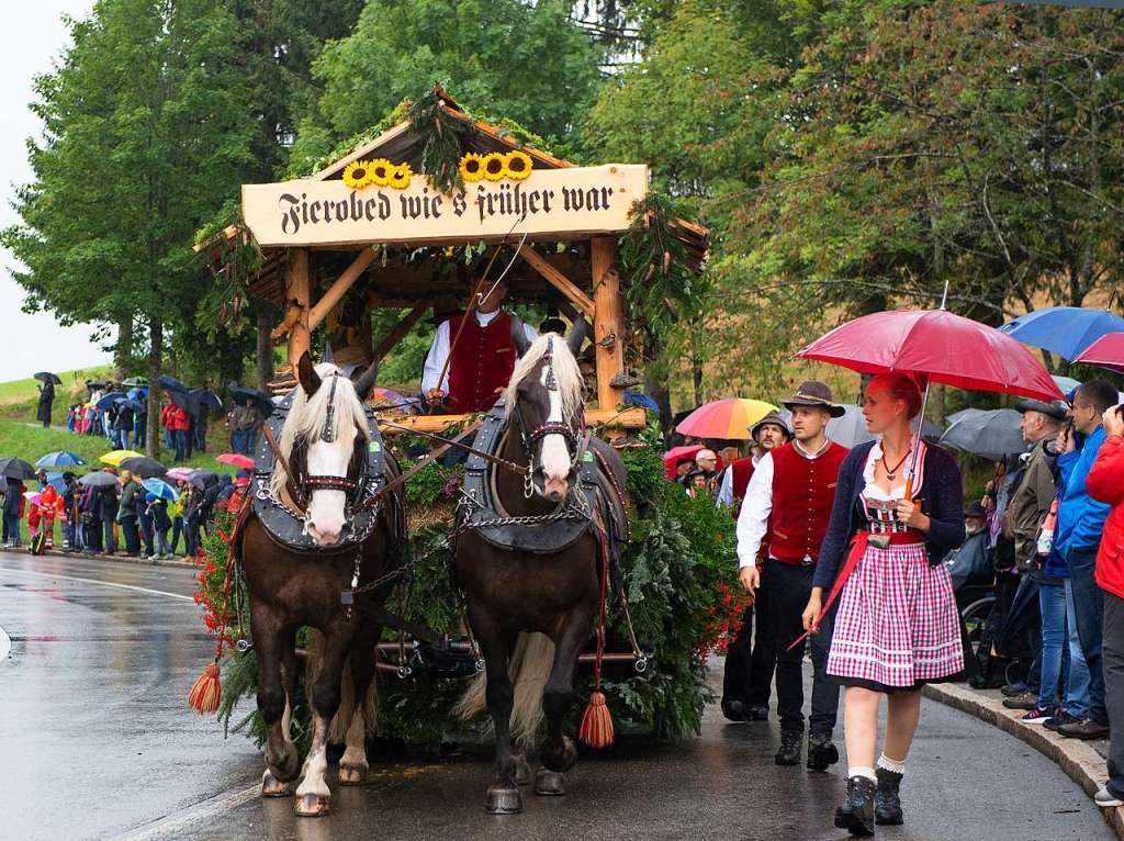 Gute Stimmung – ob in der Halle bei Musik, Party und Tanz oder drauen beim Umzug – herrschte beim Rossfest in St. Mrgen.