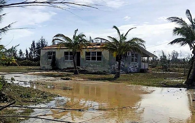 Henning Gembalies&#8217; Haus in Freep...en Bahamas kurz nach  Hurrikan Dorian   | Foto: Henning Gembalies