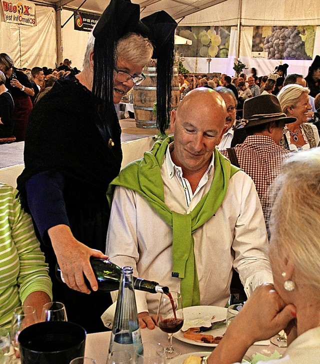 Jedes Jahr wird beim Auggener Winzerfest Feines eingeschenkt.  | Foto: Alexander Huber