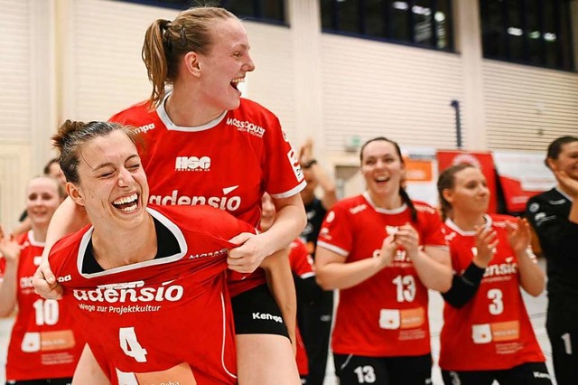 Haben die HSG-Spielerinnen Christiane ...zweiten Liga am Samstag was zu lachen?  | Foto: Patrick Seeger