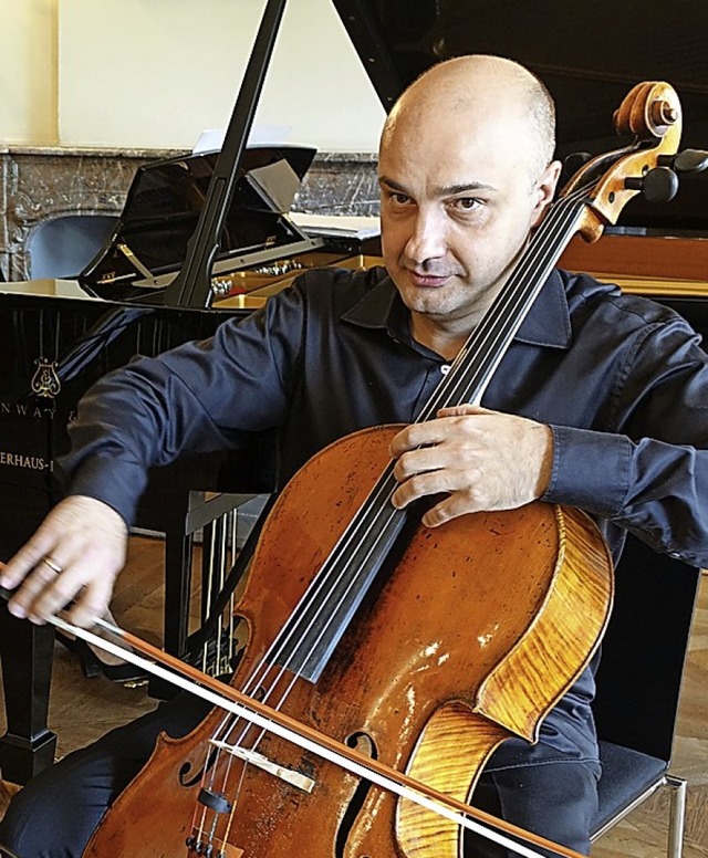 Cellist und knstlerischer Leiter Schlosskonzerte: Denis Severin  | Foto: Roswitha Frey