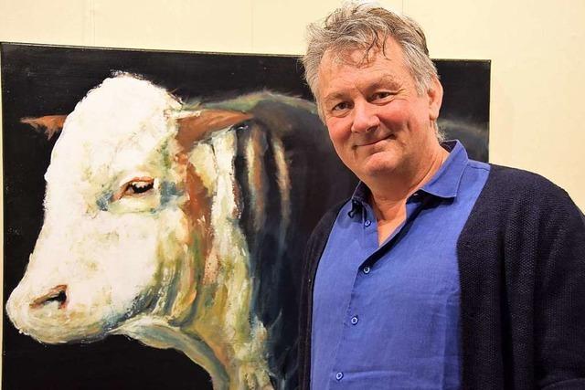 Ein Tierarzt und Hobbykünstler aus Glottertal stellt Tierporträts in Gundelfingen aus
