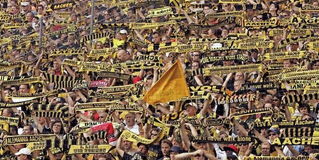 Der Traditionsverein Alemannia Aachen ...mmer noch ber eine groe Fangemeinde.  | Foto: A3637 Jrg Carstensen