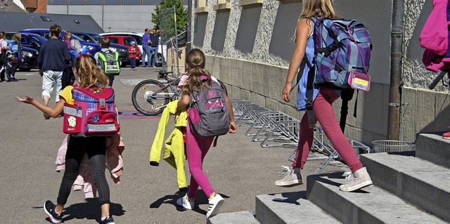 Unterrichtsschluss an der Grundschule Lffingen  | Foto: Susanne Filz