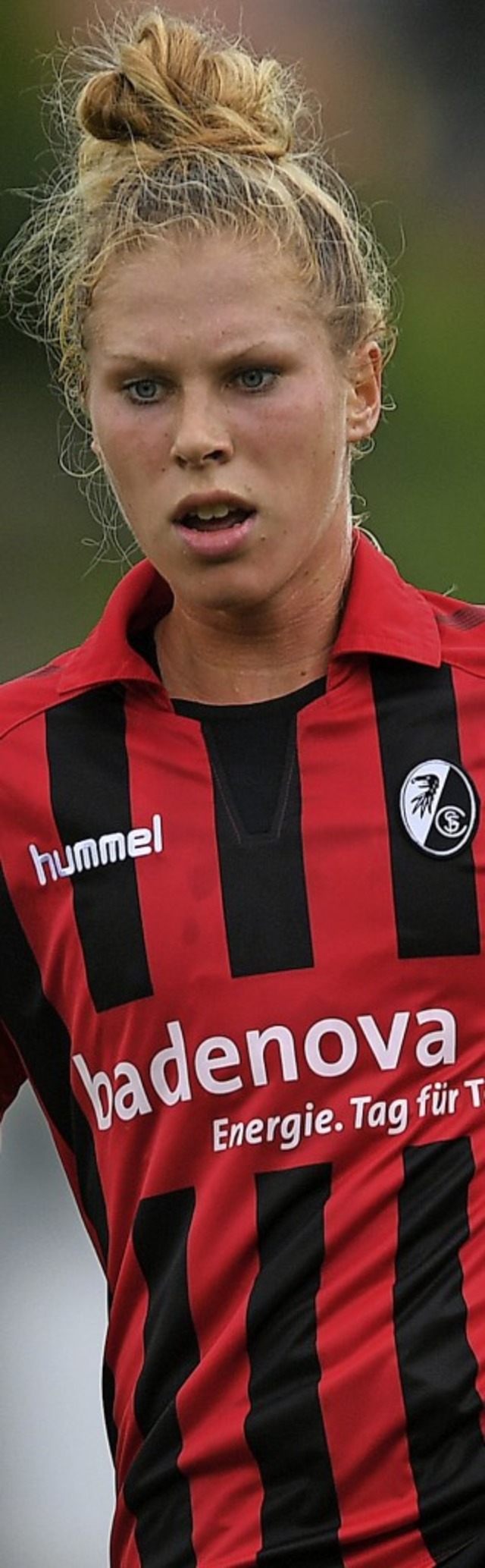 <ppp>und  </ppp>Rebecca Knaak, die fr den SC Freiburg spielt.  | Foto: Patrick Seeger