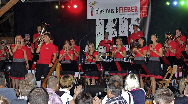 Blasmusikfieber, die Band aus dem Krei...Spieler und Zuhrer begeistert werden.  | Foto: Rolf Reimann