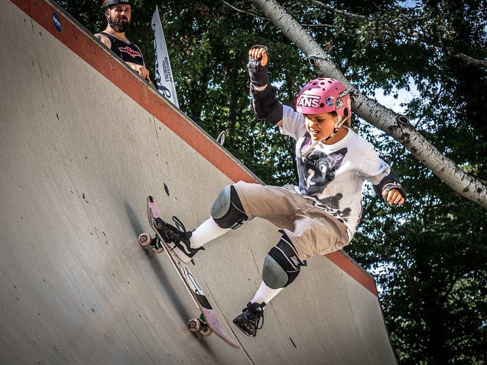 Der HotLaWa-Skate-Contest am Moosweiher fand bei bestem Wetter statt.  | Foto: Hans Simonyi