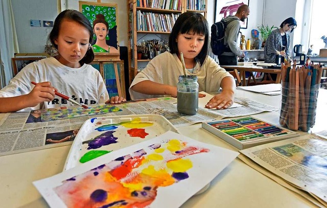 Im Atelier  La Luna konnten Besucherin...eden Alters knstlerisch ttig werden.  | Foto: Michael Bamberger