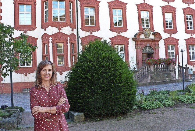 Kulturreferentin Susanna Heim vor Schl...lturzentrum des Landkreises Waldshut.   | Foto: rosemarie tillessen