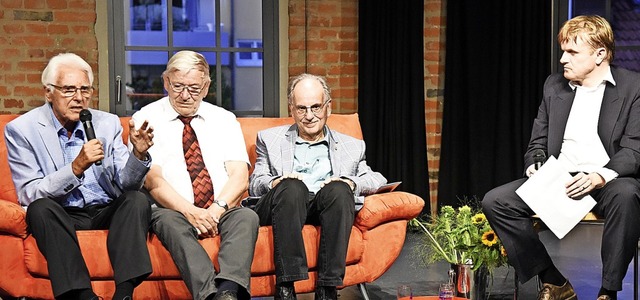 Hansjrg Seeh, Peter Dreen und Jochen...100 Jahre AWO-Geschichte geschrieben.   | Foto: Markus Zimmermann