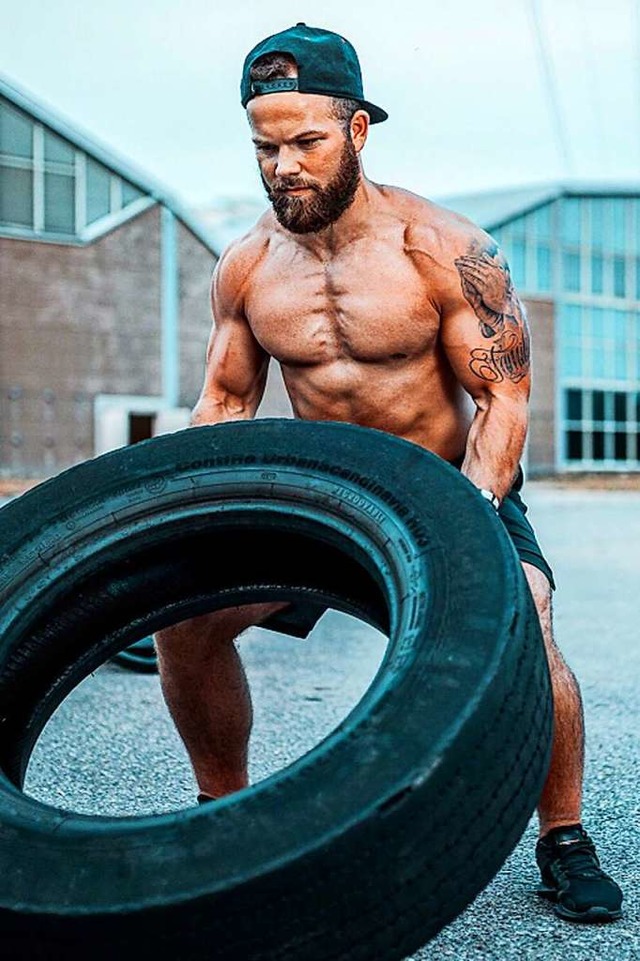 Trainieren, Schlafen, Essen: Alexander... sein Bodybuilder-Leben exakt getimt.   | Foto: Privat