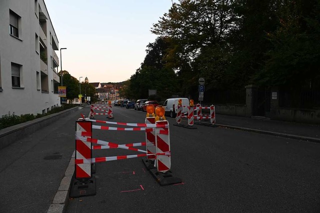 Die Absperrungen fr die Blumenksten  sind bereits installiert.  | Foto: Jonas Hirt